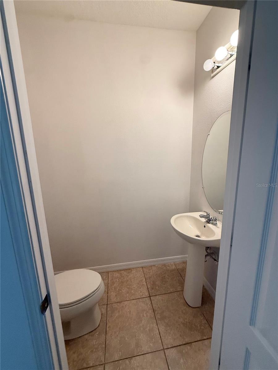 Image 2 of 27 For 7605 Ripplepointe Way