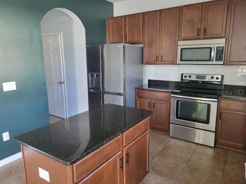 Image 5 of 17 For 5530 Shasta Daisy Place