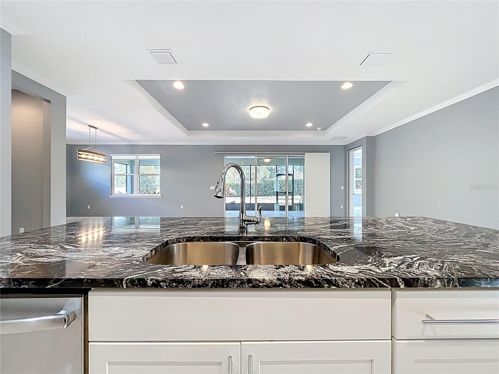 Image 20 of 91 For 295 Northcote Court