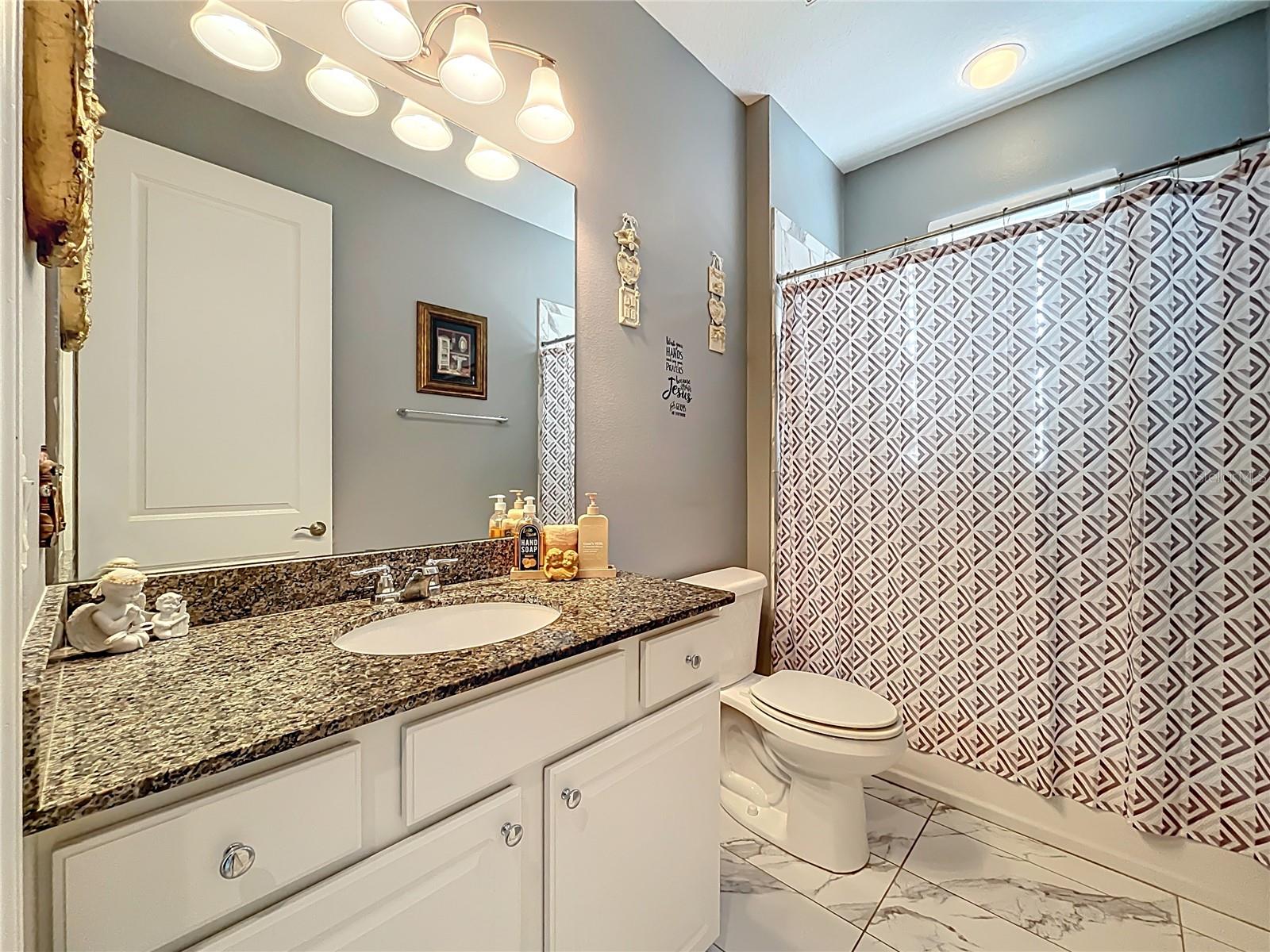 Image 37 of 91 For 295 Northcote Court