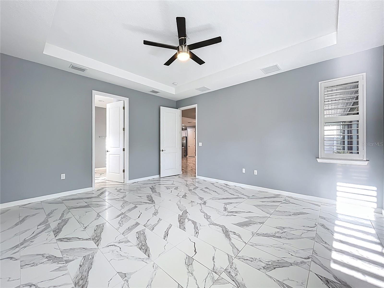 Image 41 of 91 For 295 Northcote Court