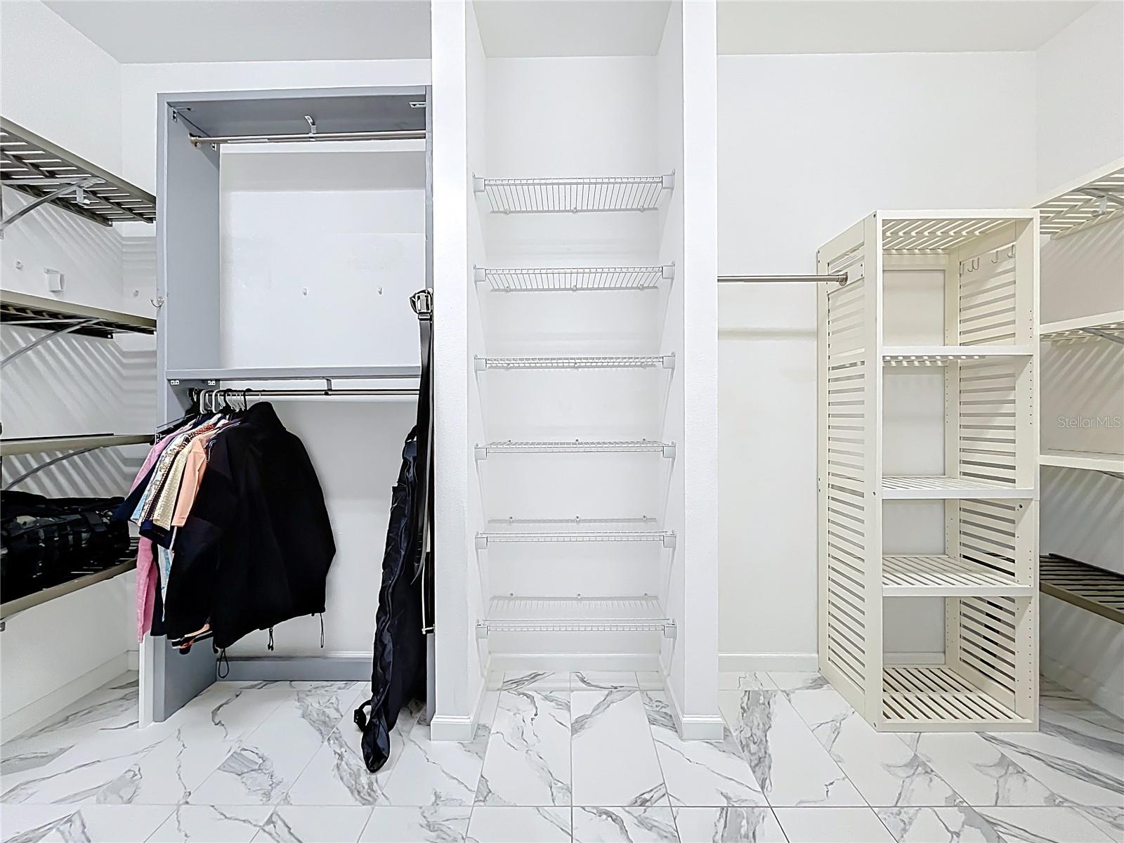 Image 47 of 91 For 295 Northcote Court