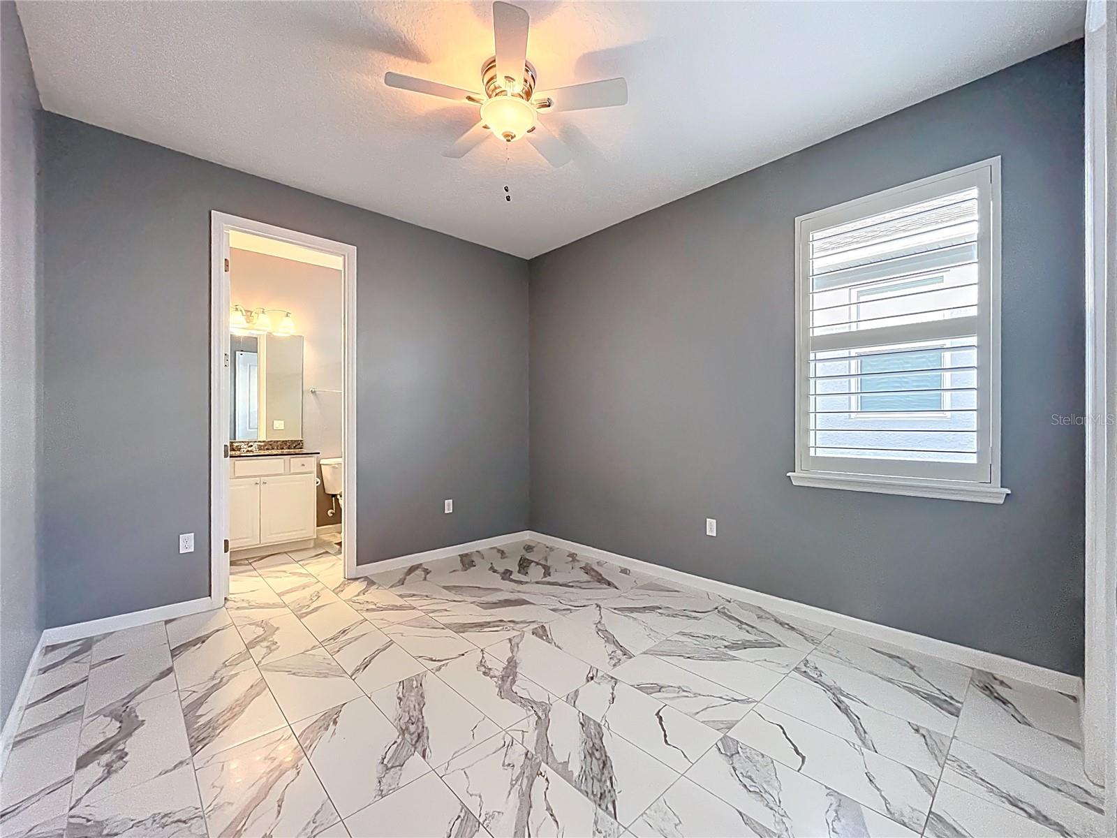 Image 48 of 91 For 295 Northcote Court