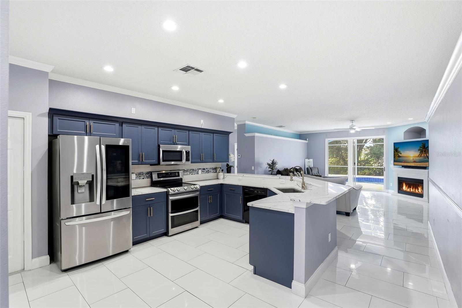 Image 10 of 49 For 2424 Stone Cross Circle