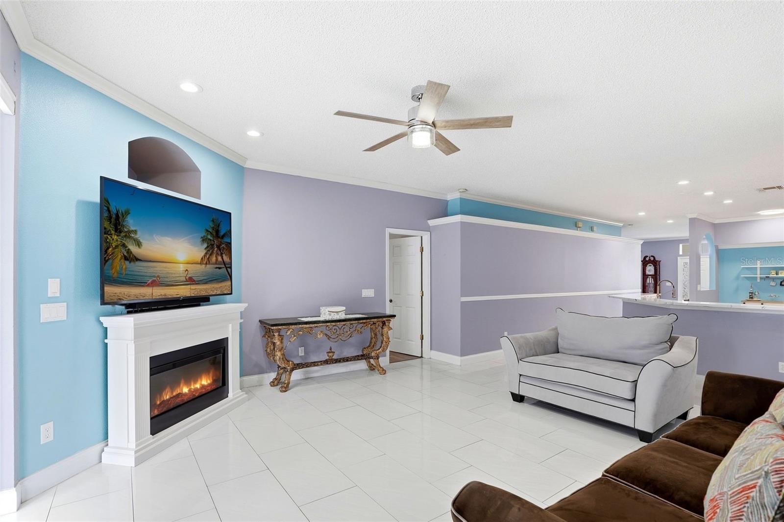 Image 19 of 49 For 2424 Stone Cross Circle