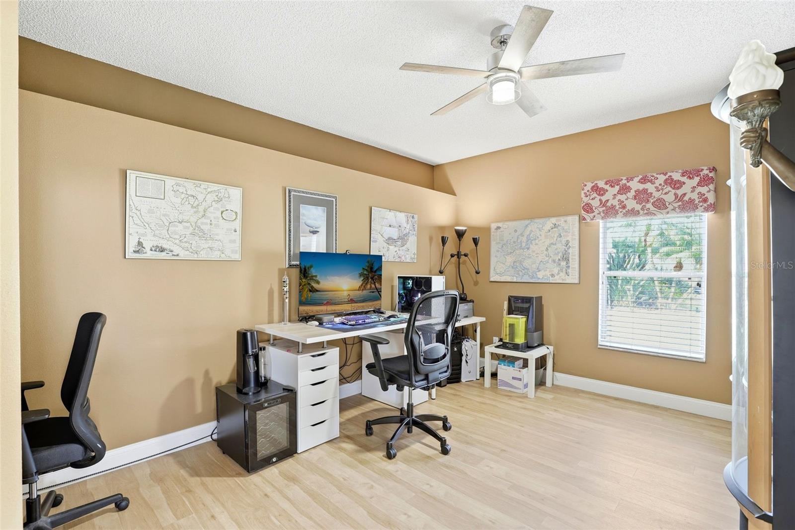 Image 21 of 49 For 2424 Stone Cross Circle