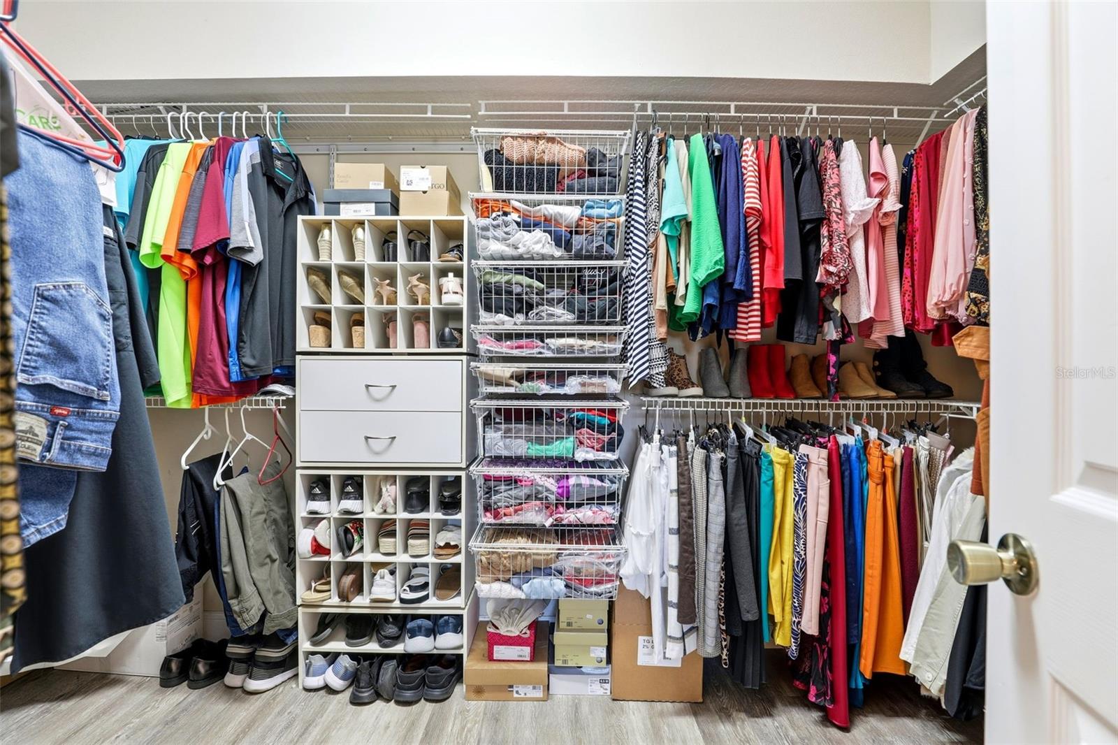 Image 26 of 49 For 2424 Stone Cross Circle