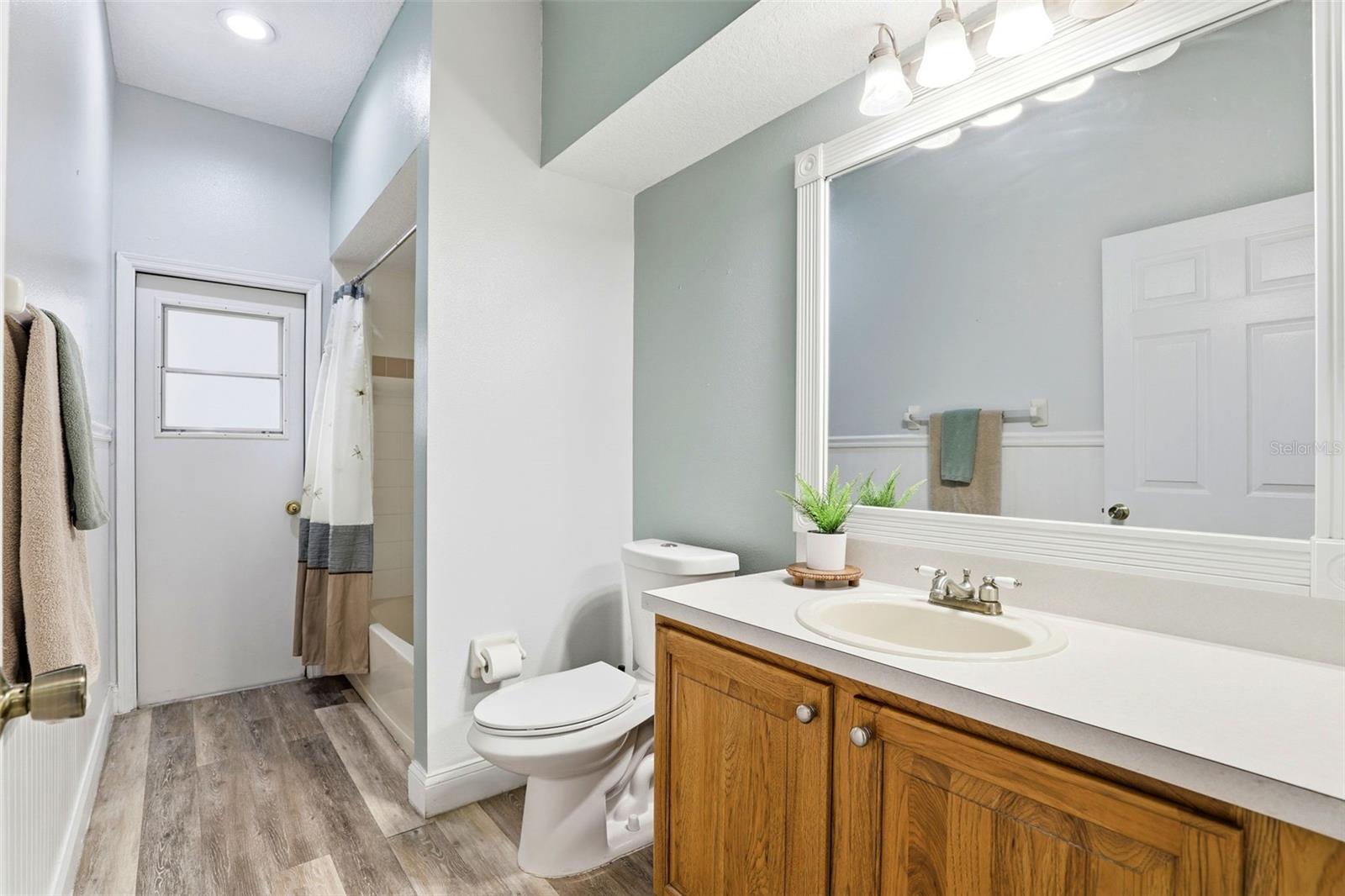 Image 28 of 49 For 2424 Stone Cross Circle