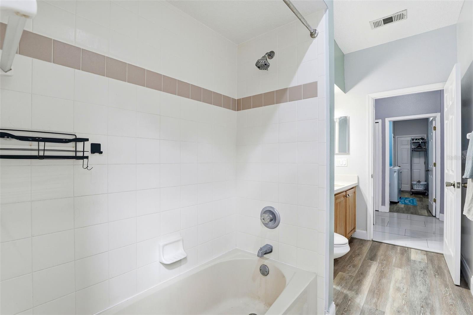 Image 29 of 49 For 2424 Stone Cross Circle