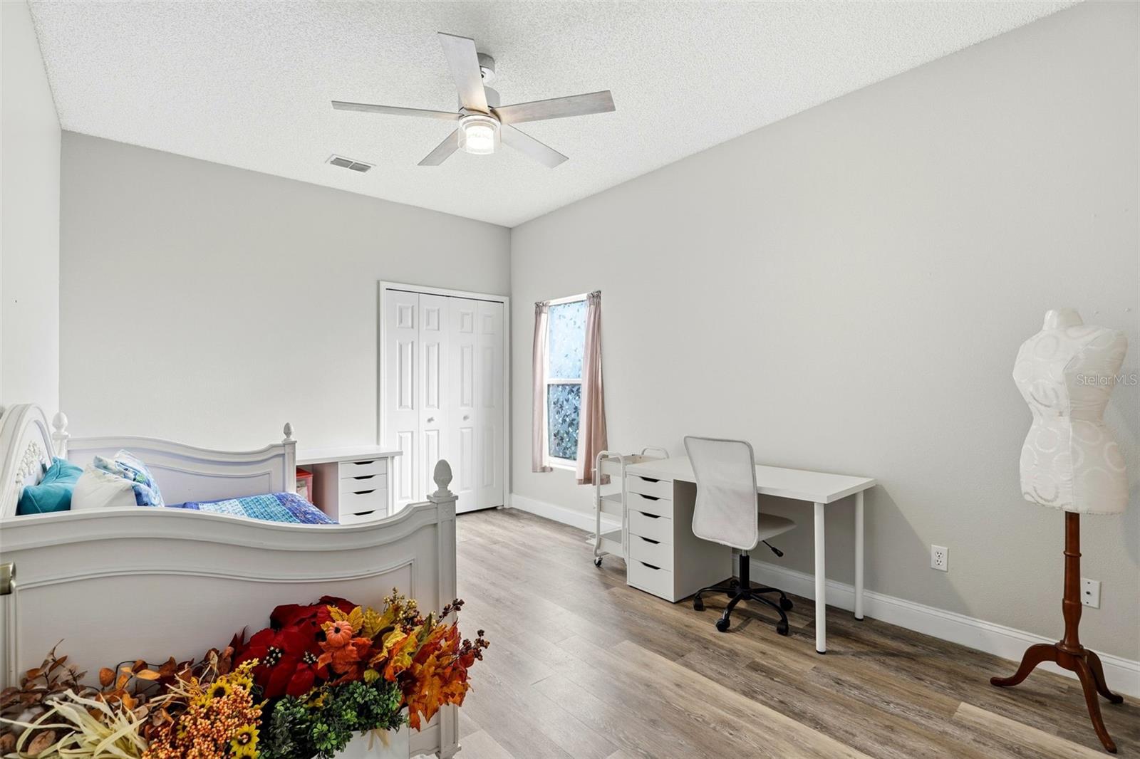 Image 30 of 49 For 2424 Stone Cross Circle