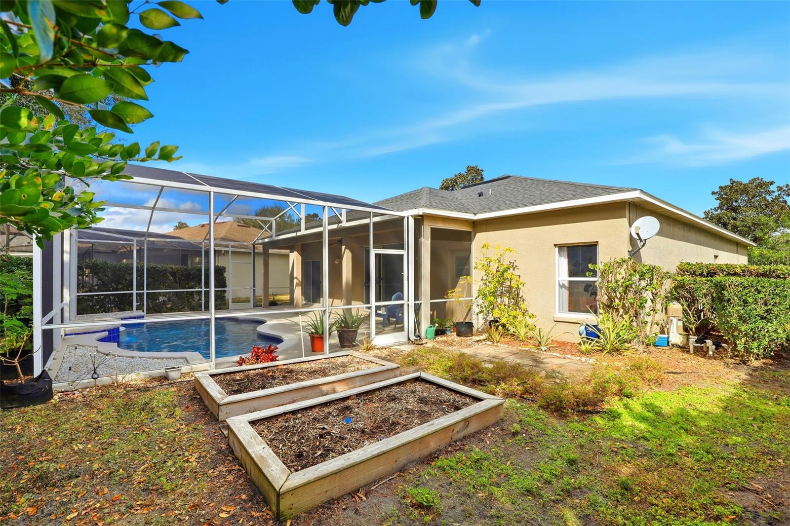 Image 38 of 49 For 2424 Stone Cross Circle