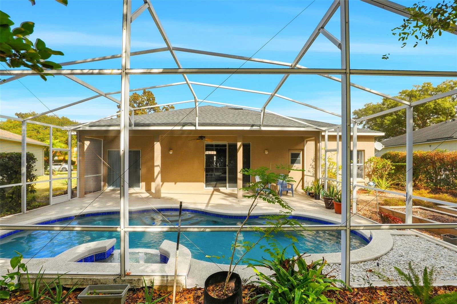 Image 39 of 49 For 2424 Stone Cross Circle