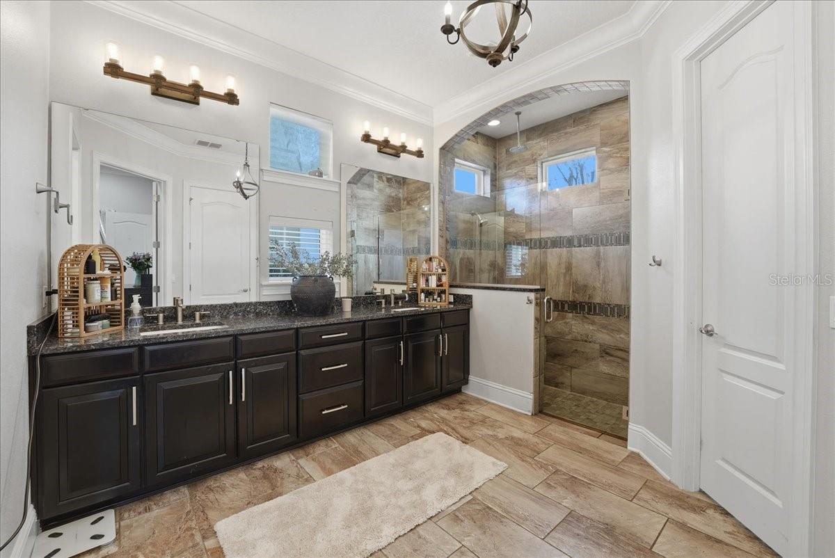 Image 24 of 62 For 13790 Heaney Avenue