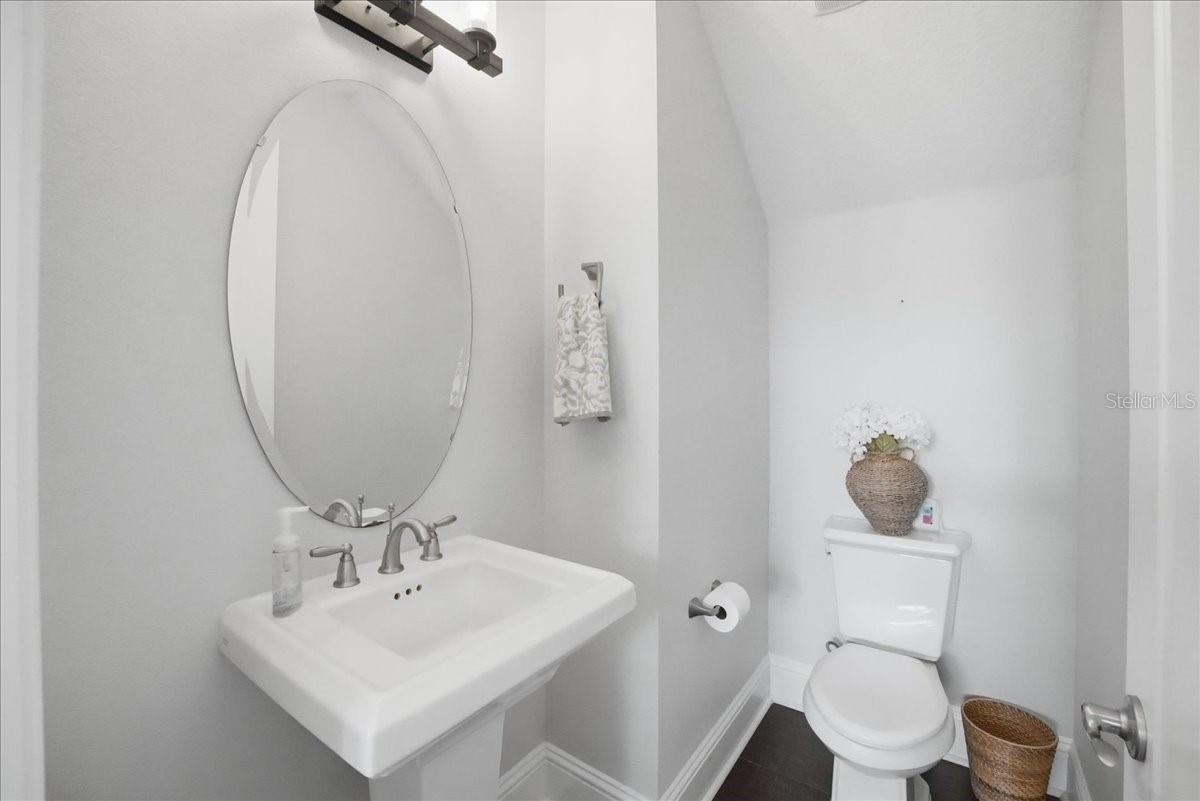 Image 28 of 62 For 13790 Heaney Avenue