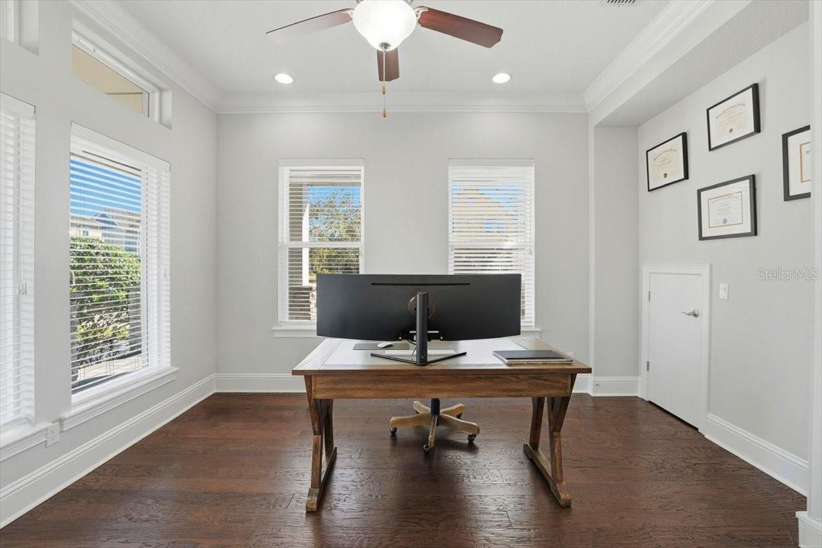 Image 9 of 62 For 13790 Heaney Avenue