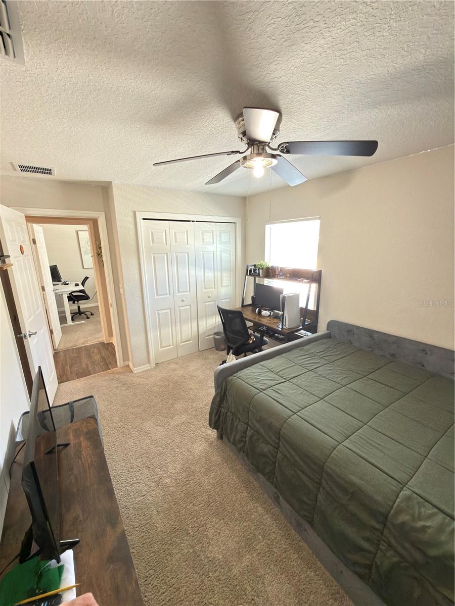 Image 21 of 41 For 1088 Zion Drive