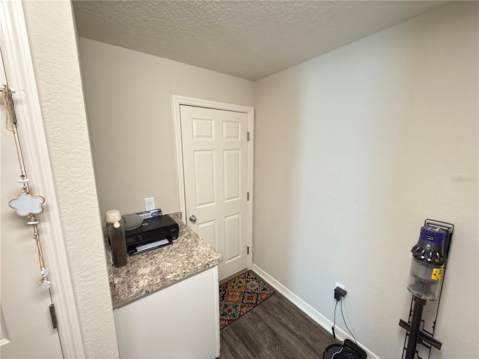 Image 30 of 41 For 1088 Zion Drive