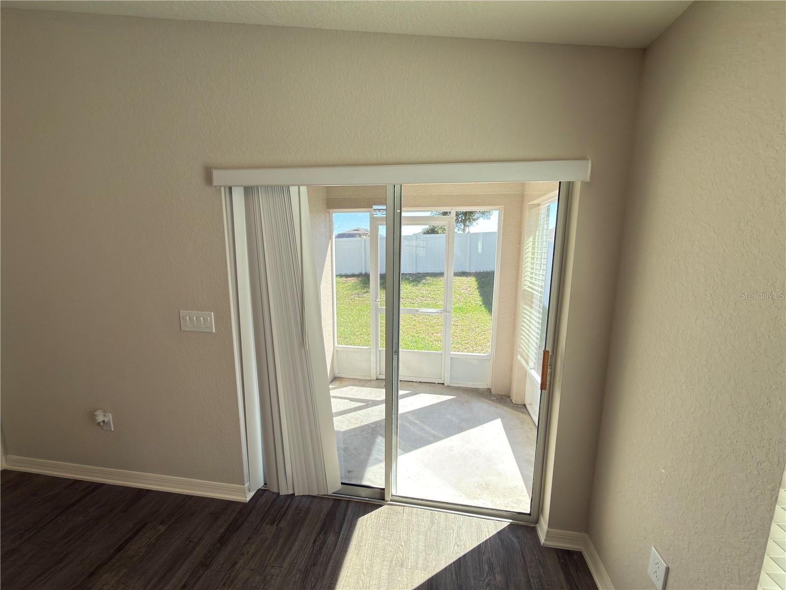 Image 32 of 41 For 1088 Zion Drive