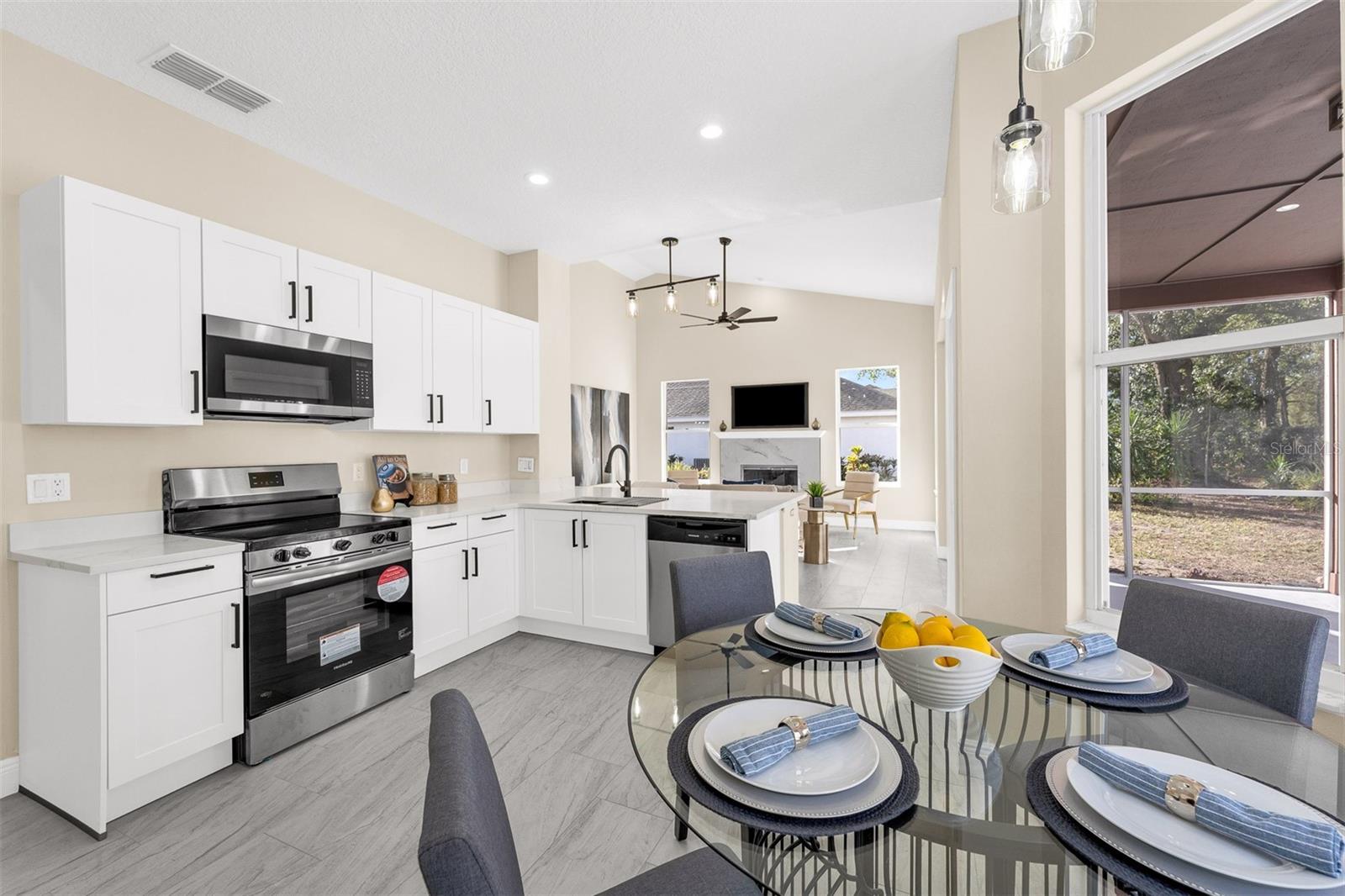 Image 20 of 48 For 5010 Labrador Lane