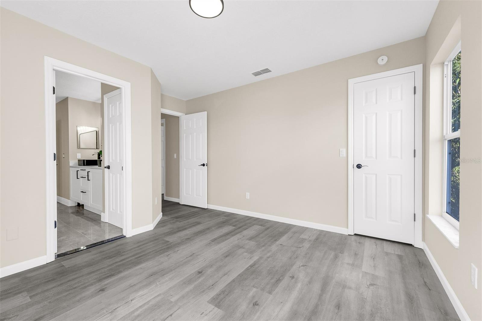 Image 37 of 48 For 5010 Labrador Lane