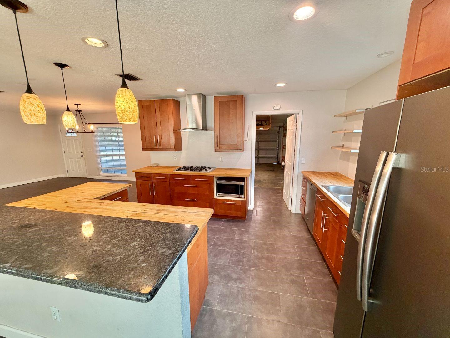 Image 10 of 29 For 653 Sherwood Drive