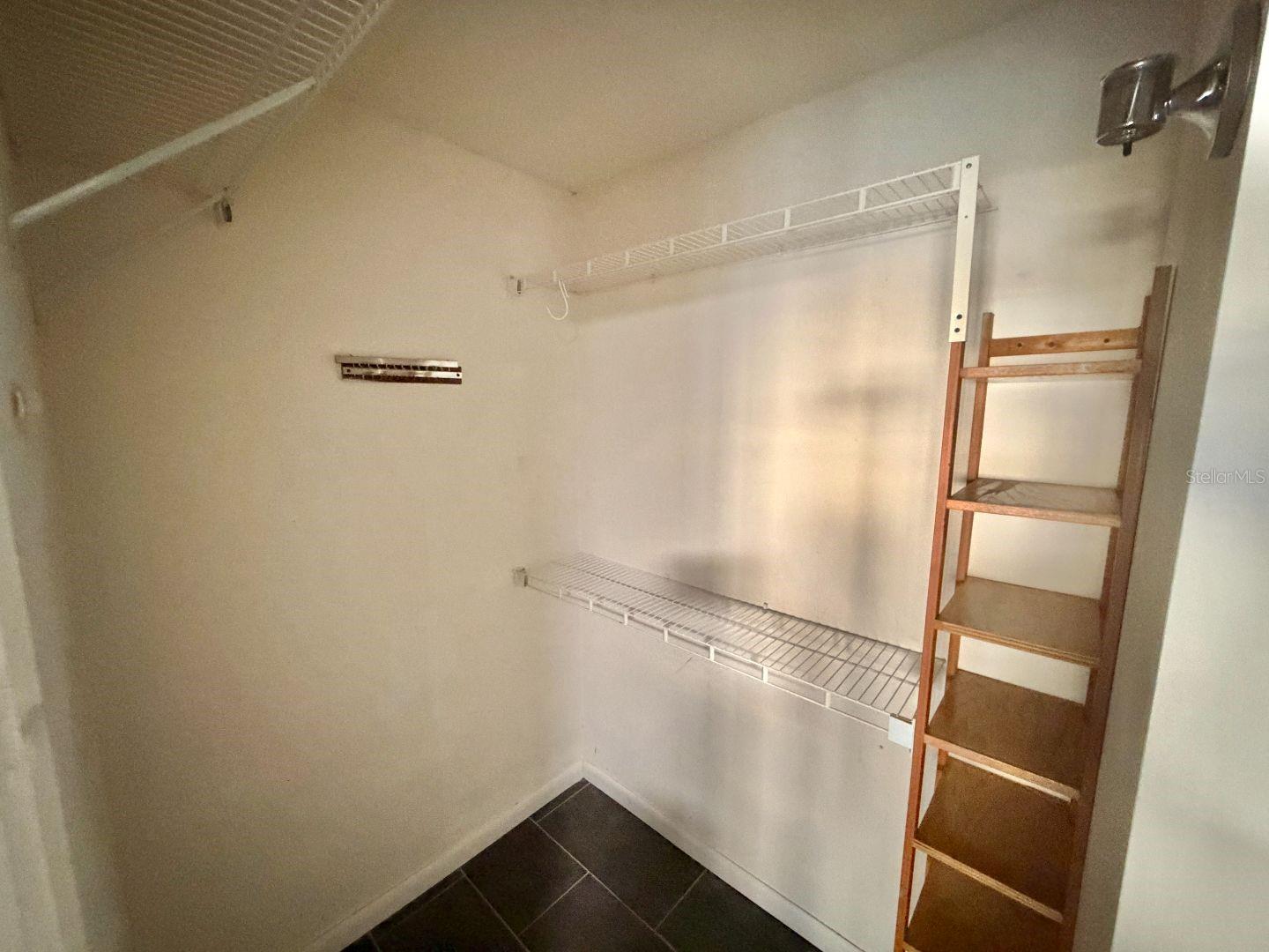 Image 16 of 29 For 653 Sherwood Drive