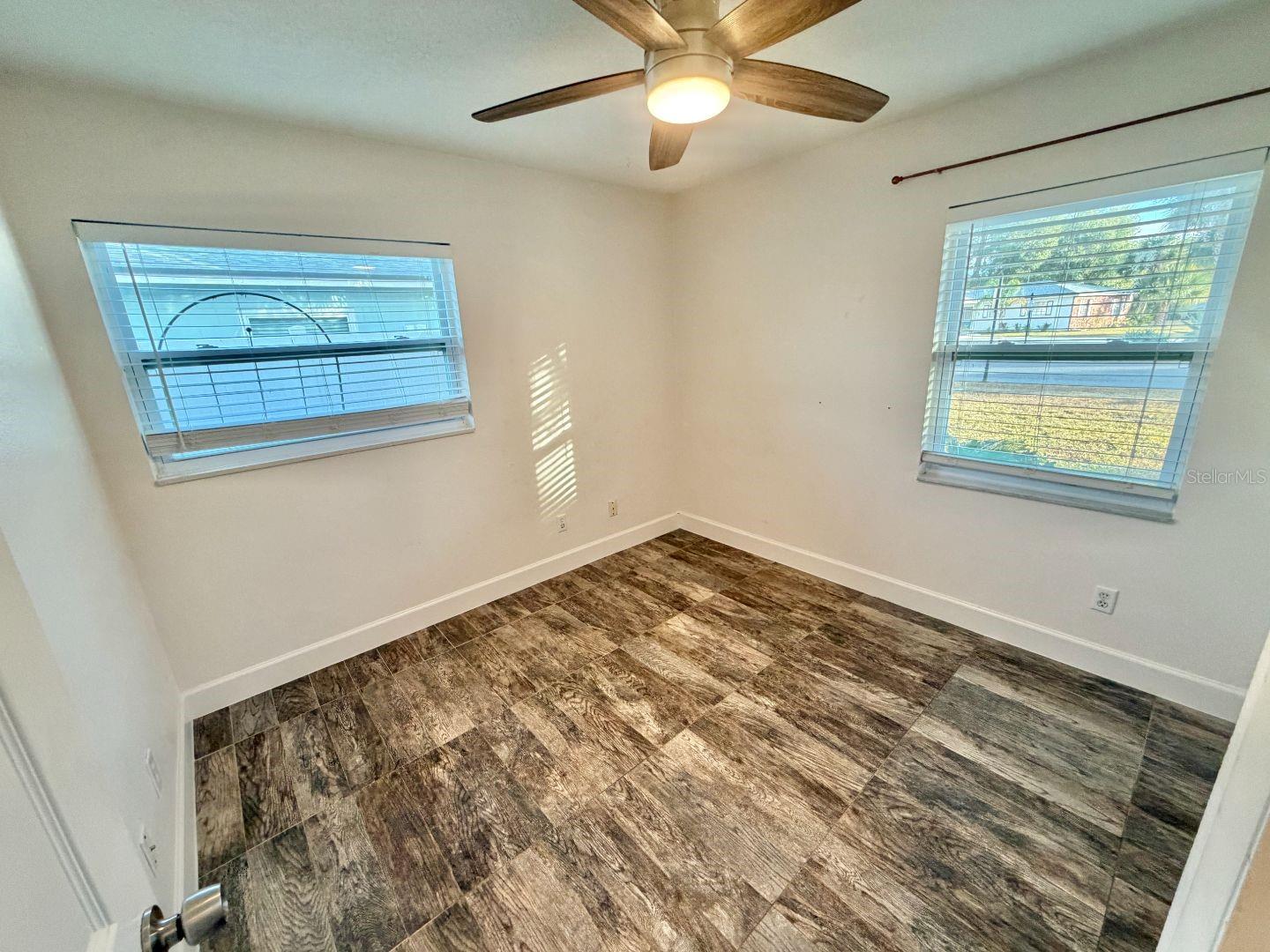 Image 21 of 29 For 653 Sherwood Drive