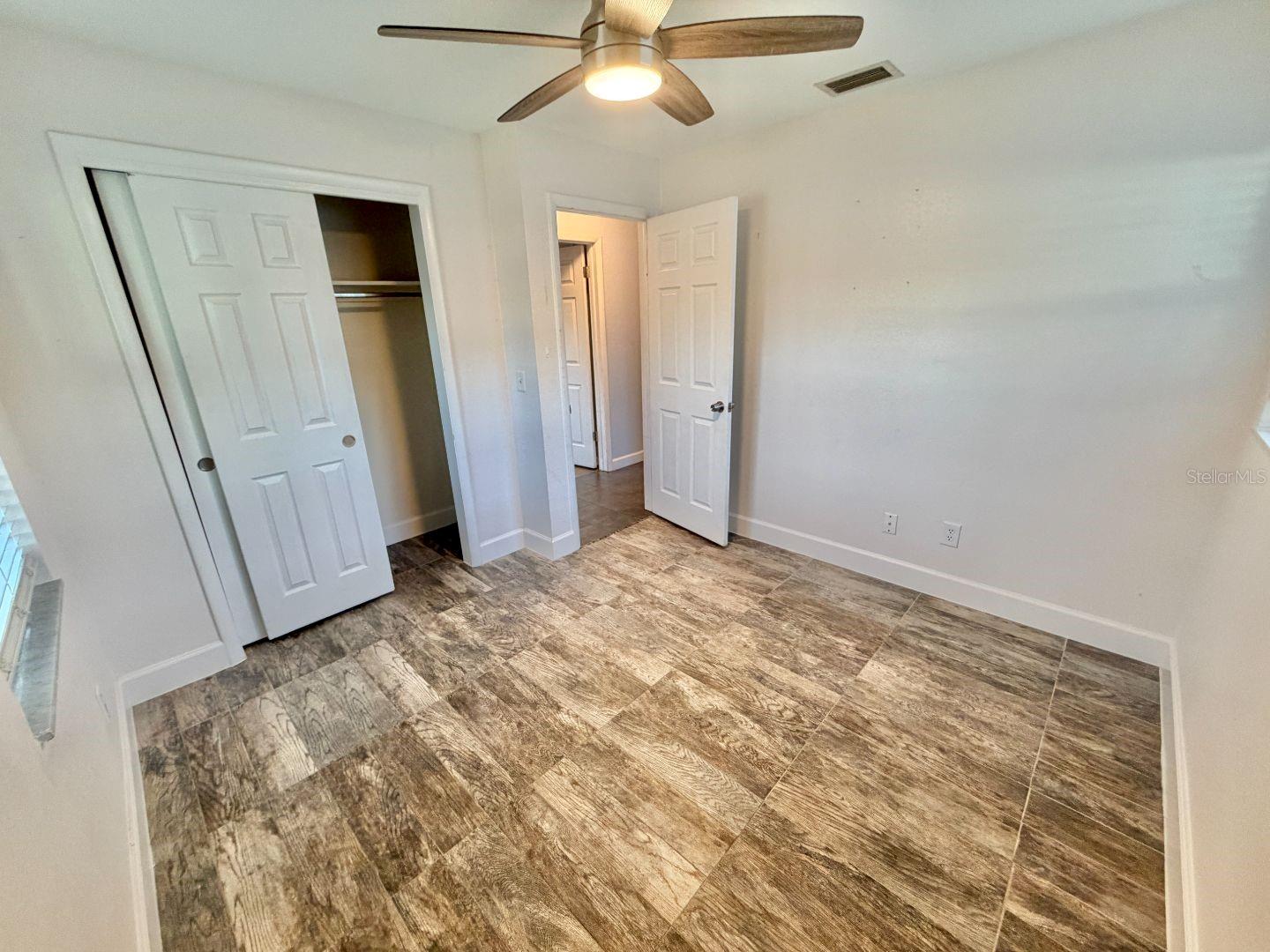 Image 22 of 29 For 653 Sherwood Drive