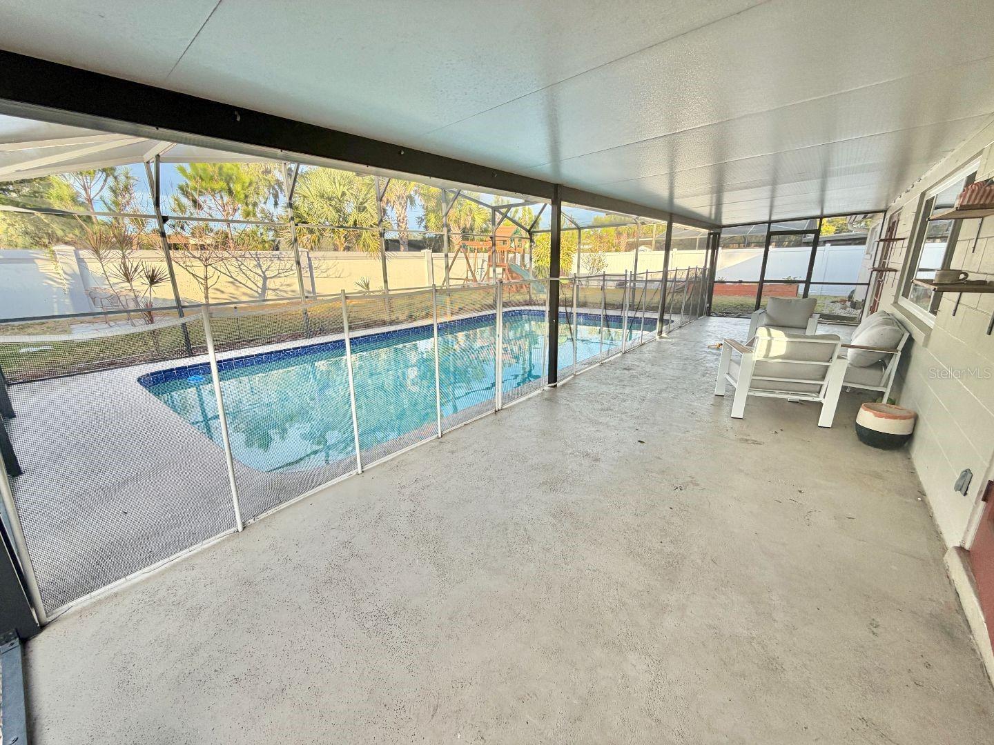 Image 25 of 29 For 653 Sherwood Drive