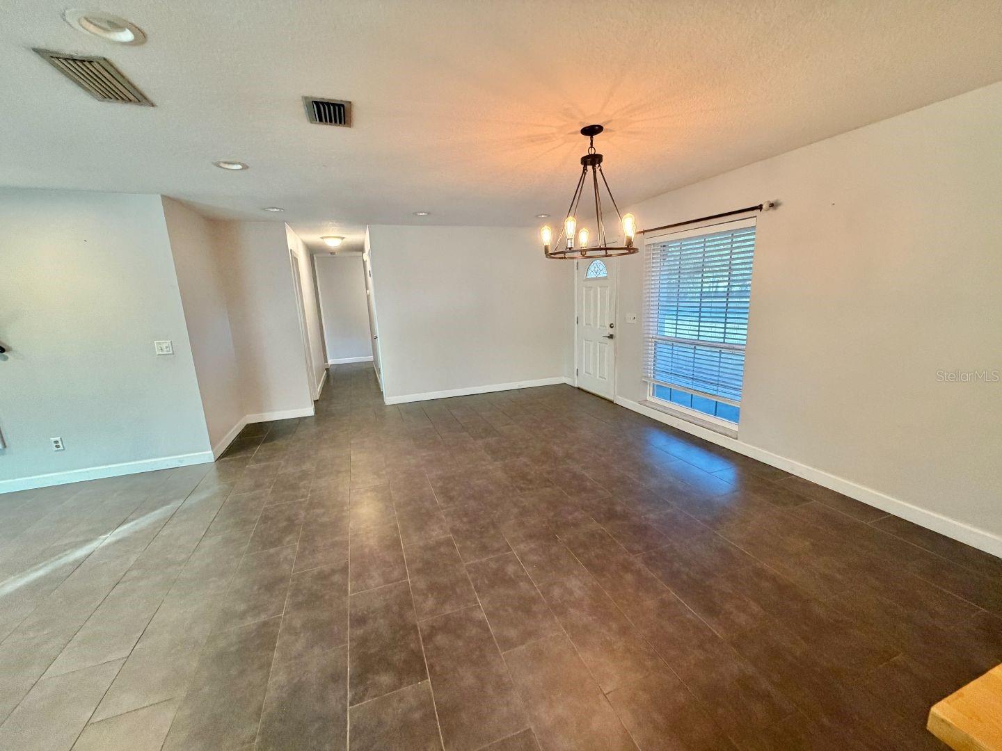 Image 4 of 29 For 653 Sherwood Drive