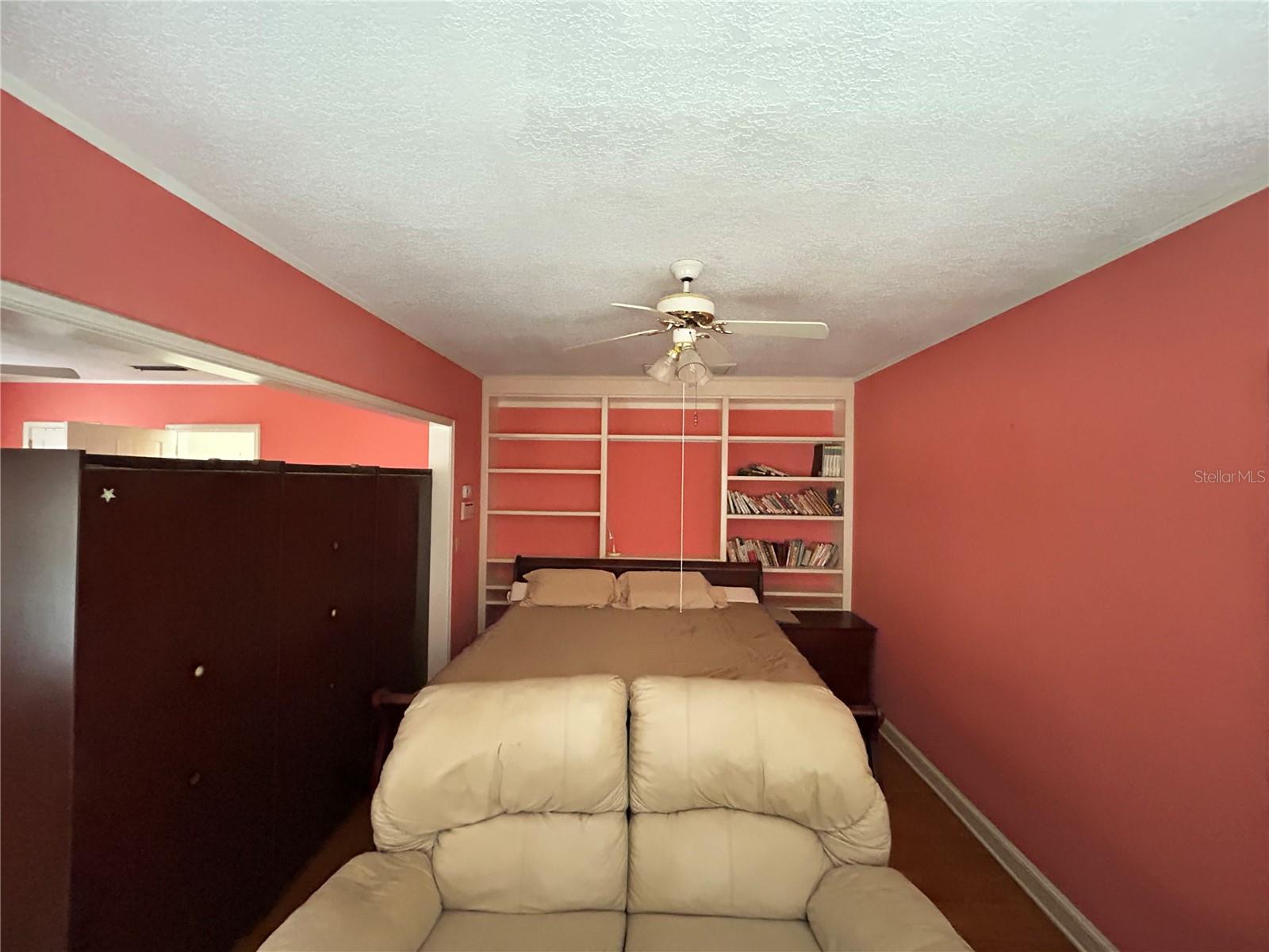 Image 17 of 52 For 1105 Herndon Street