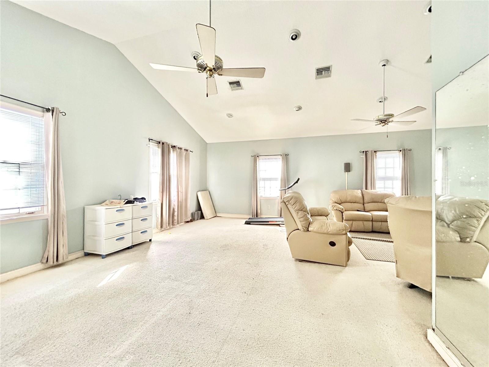 Image 18 of 52 For 1105 Herndon Street