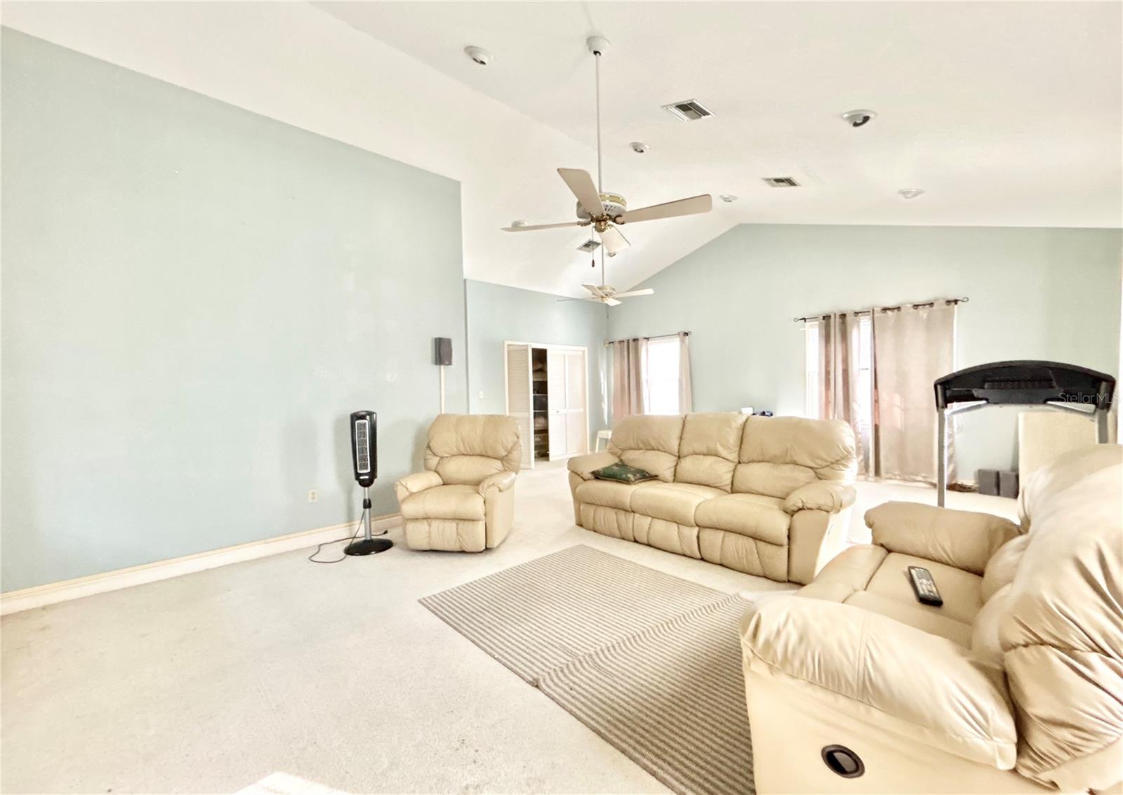 Image 21 of 52 For 1105 Herndon Street