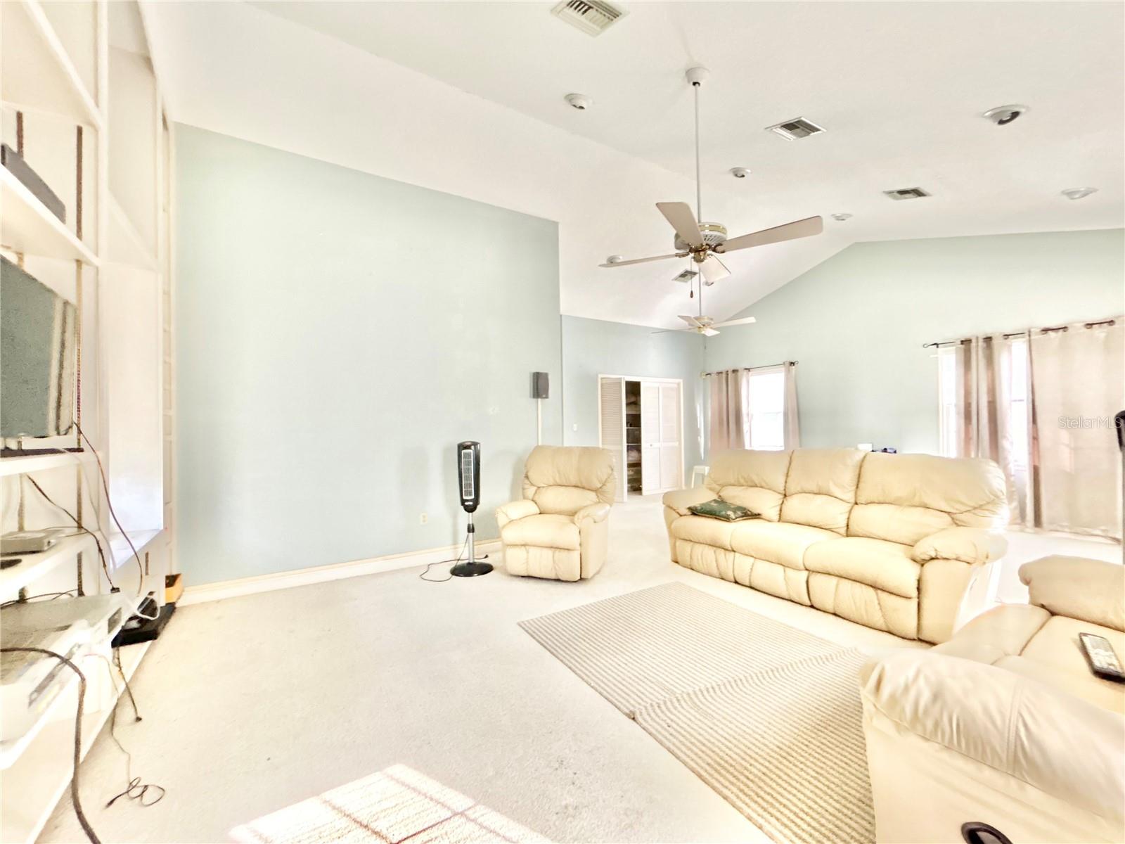 Image 22 of 52 For 1105 Herndon Street