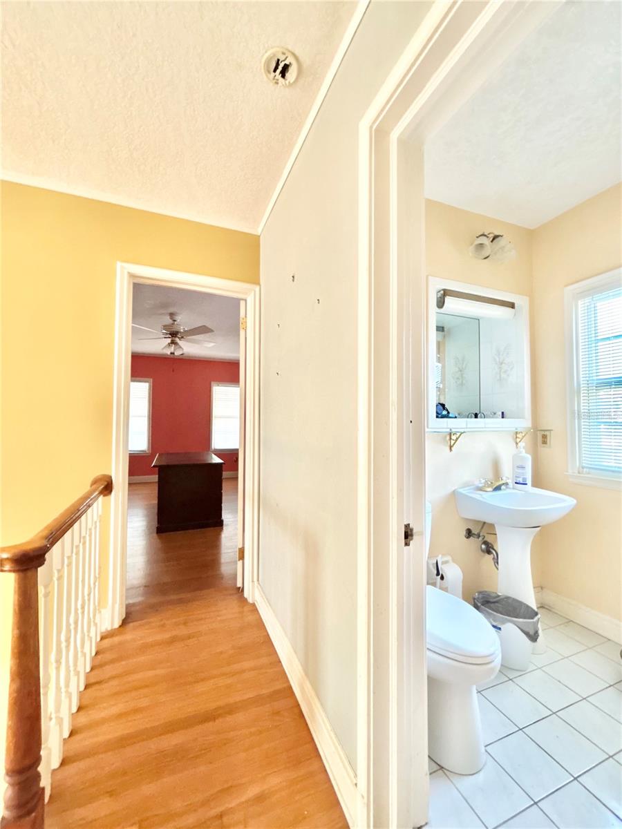 Image 28 of 52 For 1105 Herndon Street