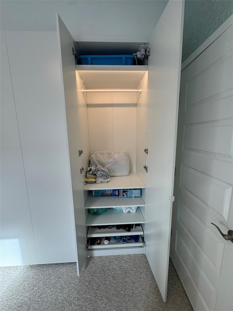 Image 36 of 57 For 14931 Lebeau Loop