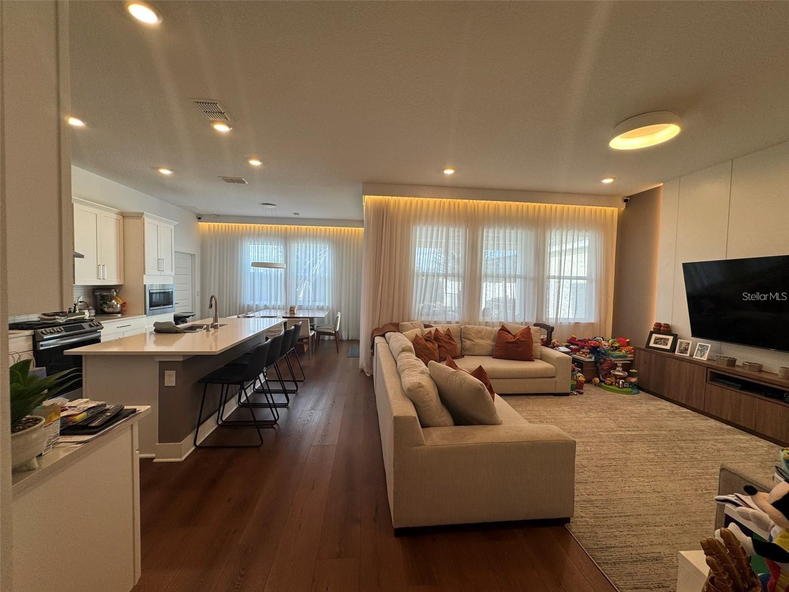 Image 7 of 57 For 14931 Lebeau Loop