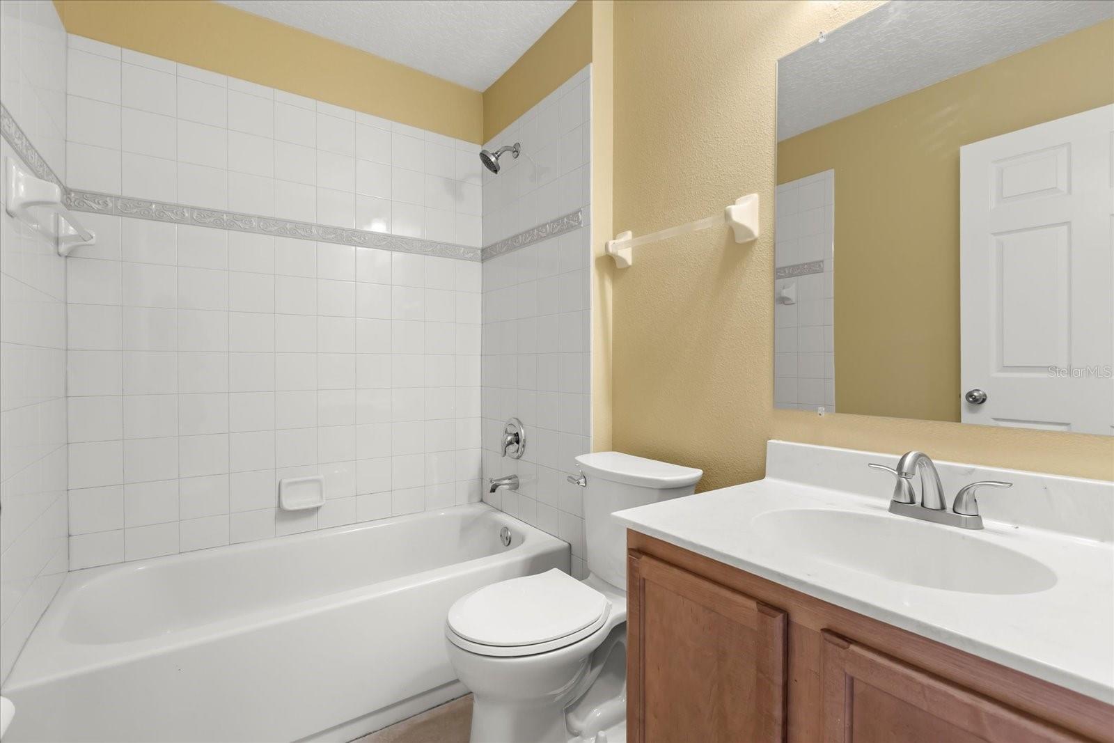 Image 16 of 35 For 619 Rhodes Drive