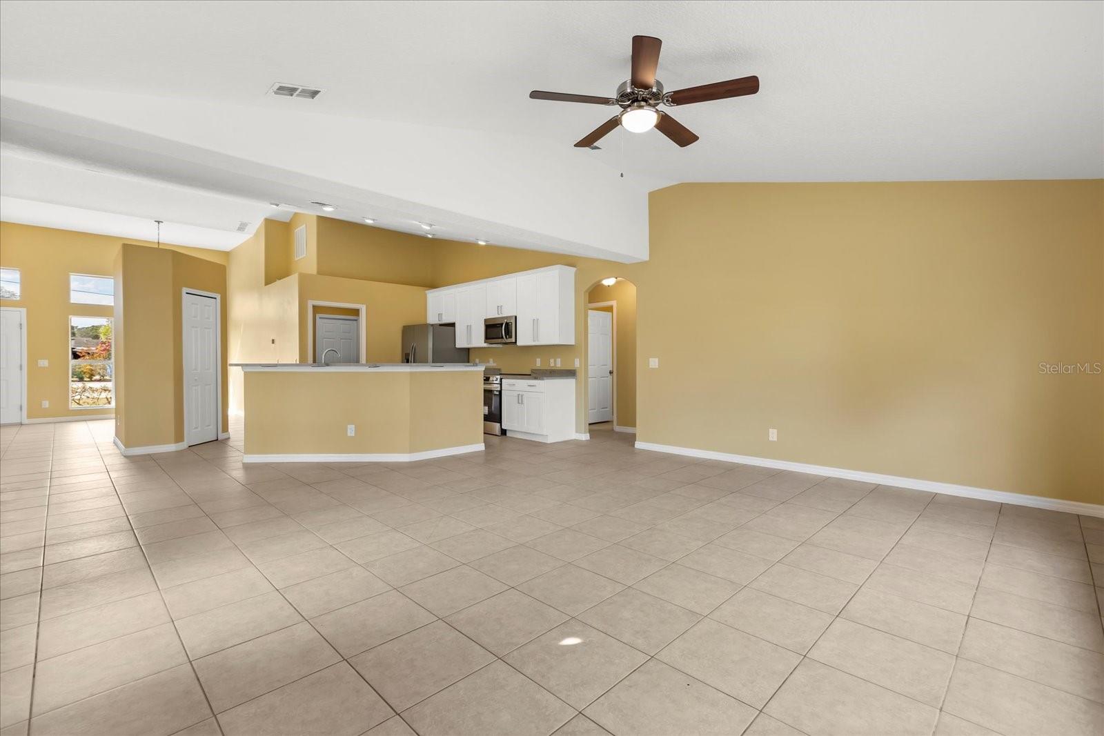 Image 26 of 35 For 619 Rhodes Drive