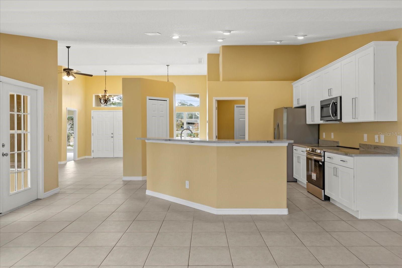 Image 27 of 35 For 619 Rhodes Drive