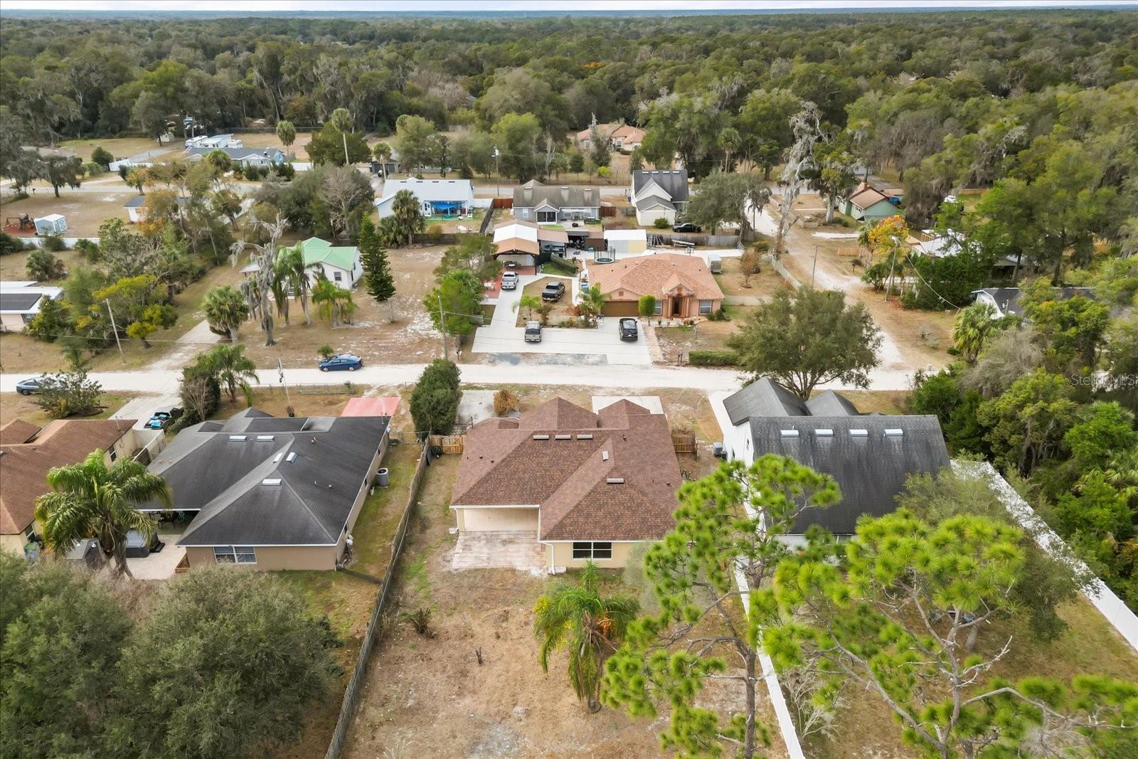 Image 7 of 37 For 619 Rhodes Drive