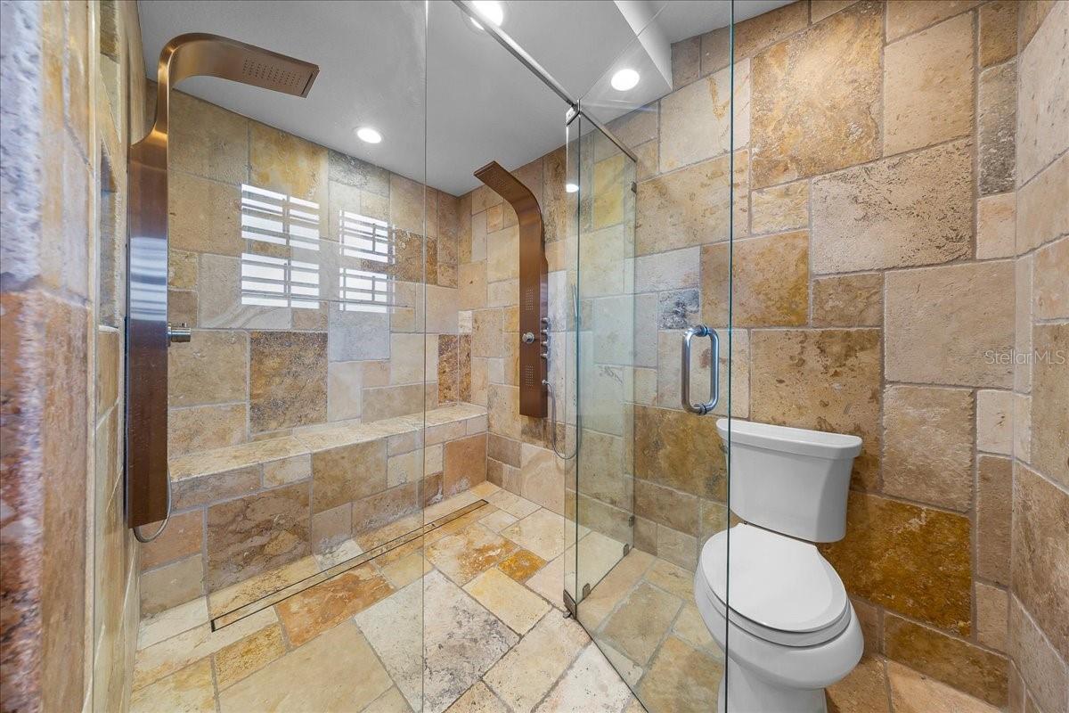 Image 17 of 83 For 452 Paradise Point Road