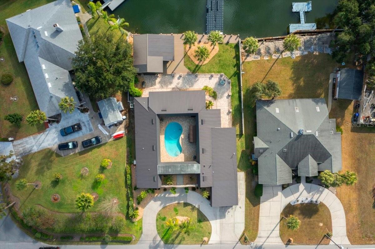 Image 3 of 83 For 452 Paradise Point Road