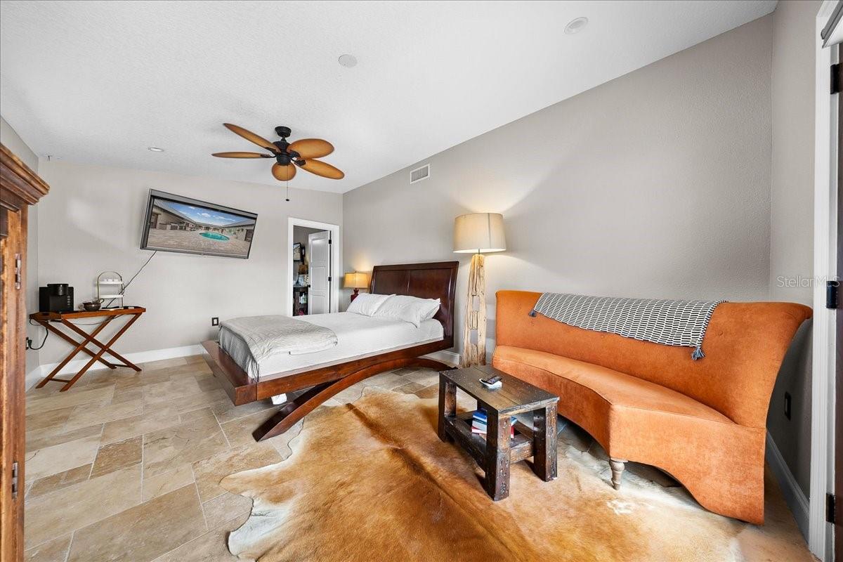 Image 35 of 83 For 452 Paradise Point Road