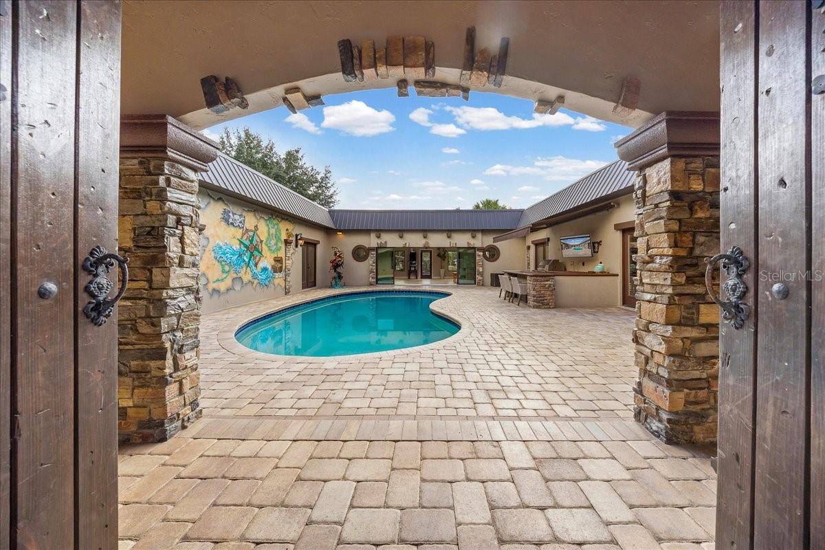 Image 5 of 83 For 452 Paradise Point Road