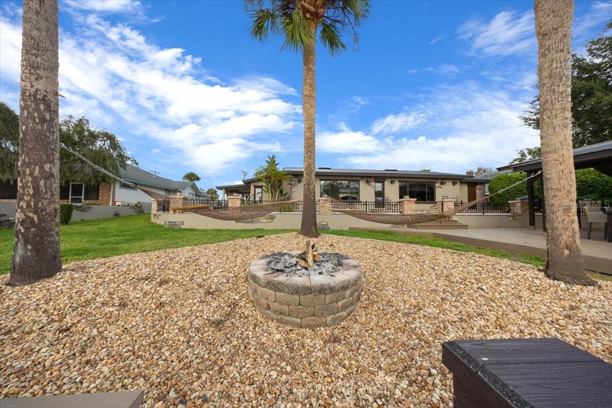 Image 66 of 83 For 452 Paradise Point Road