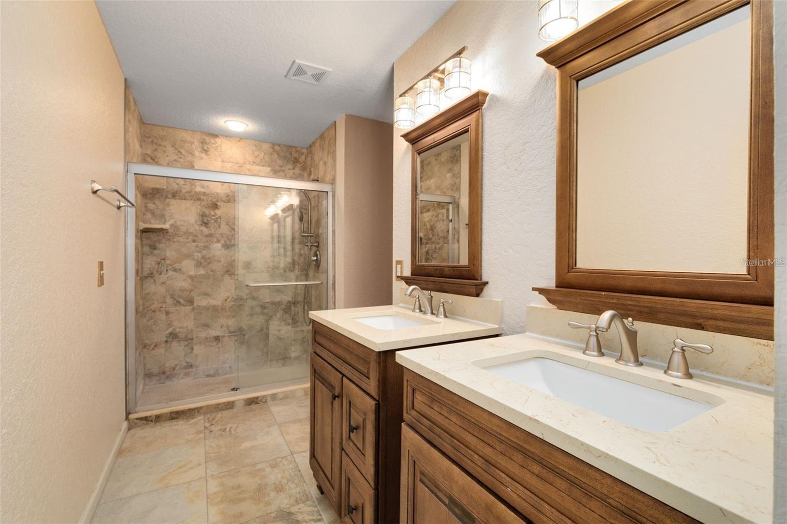 Image 19 of 37 For 1321 Falling Star Lane