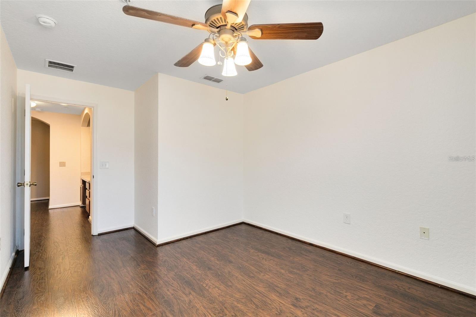 Image 21 of 37 For 1321 Falling Star Lane