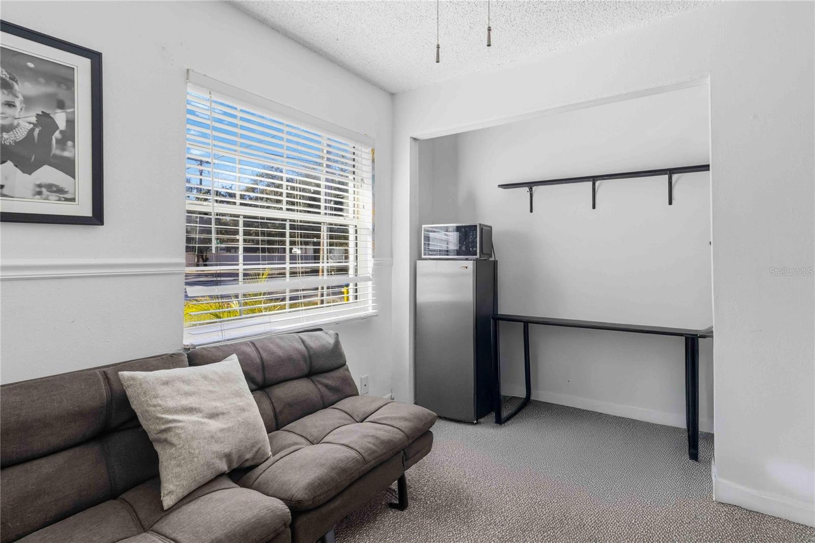 Image 18 of 25 For 1525 Comanche Avenue