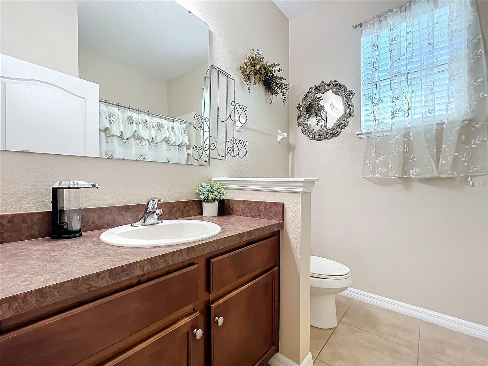 Image 41 of 65 For 3620 Chandler Estates Drive